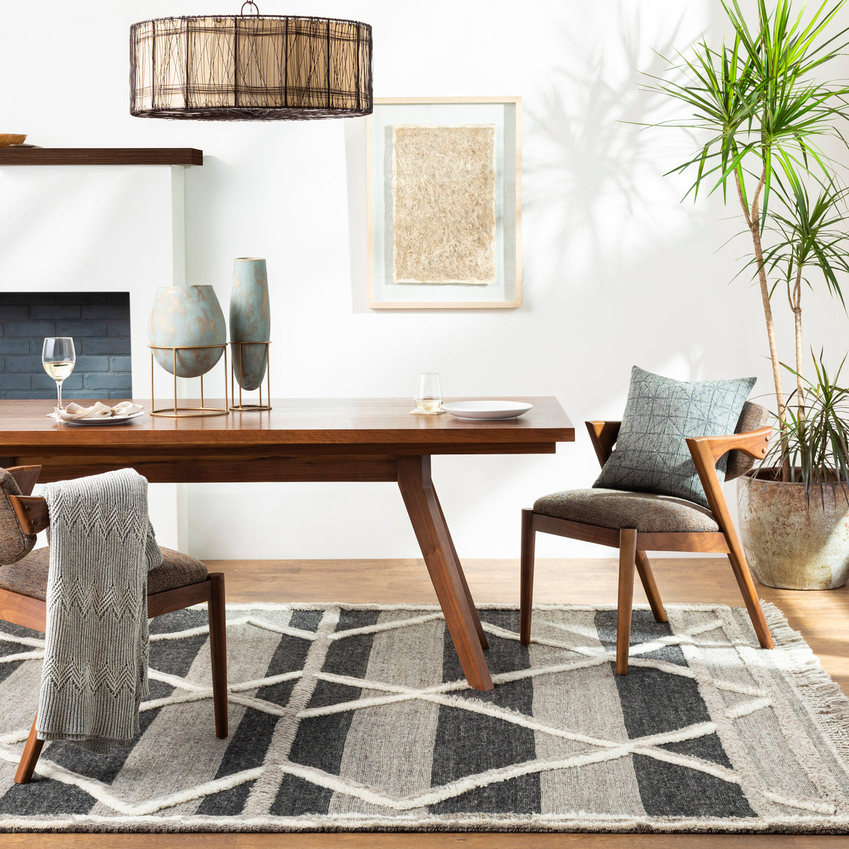 Surya Cadiz Cdz-2304 Medium Gray, Black, Cream Rugs.