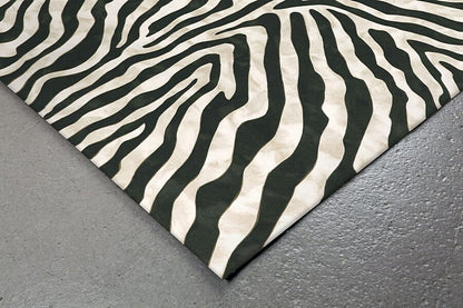Liora Manne Visions I Zebra 3043/48 Black Animal Prints /Images Area Rug