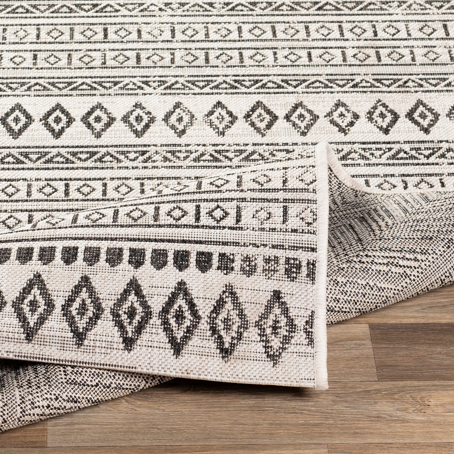 Surya Eagean Eag-2345 Black, White Rugs.