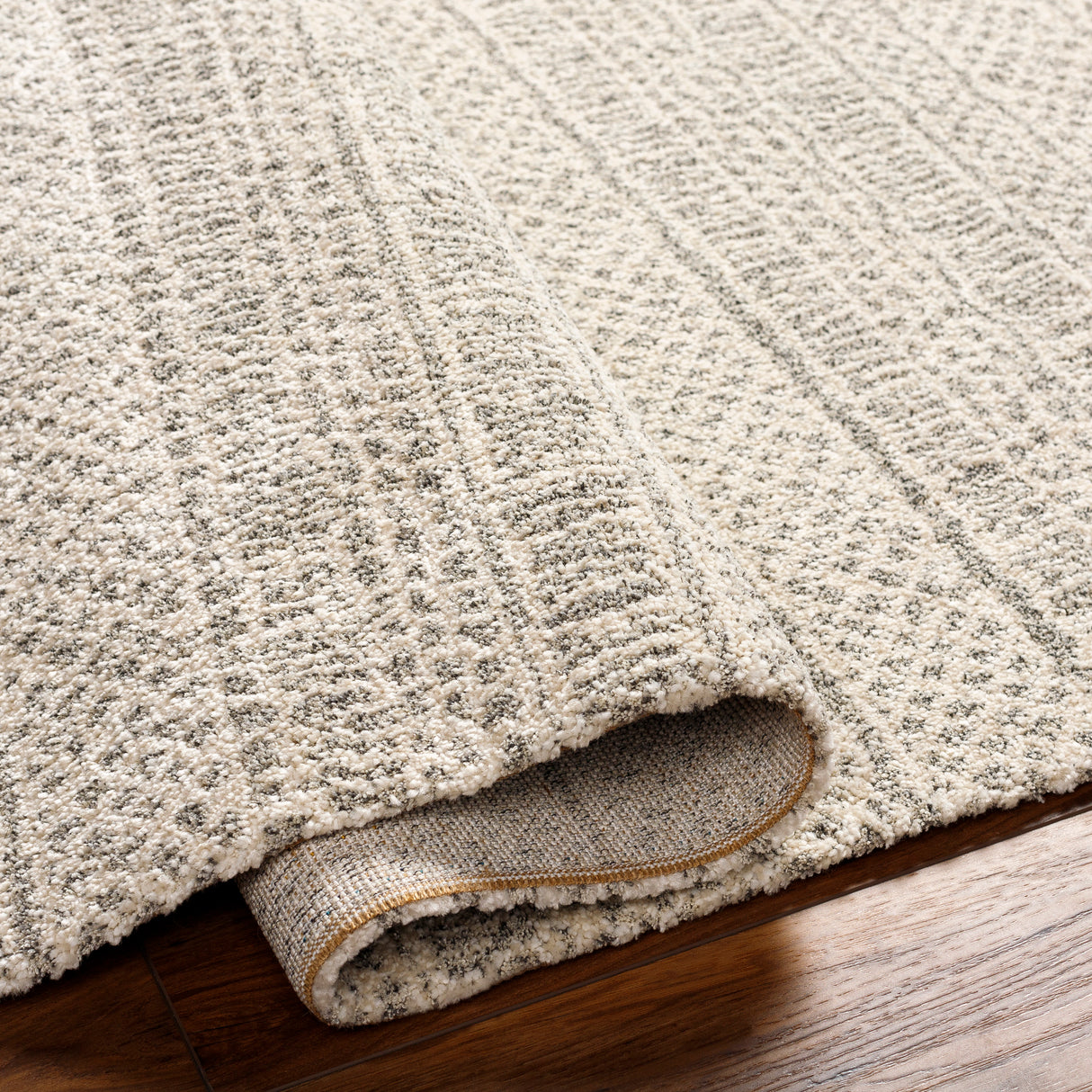 Surya Gavic Gvc-2312 Grey Rug.
