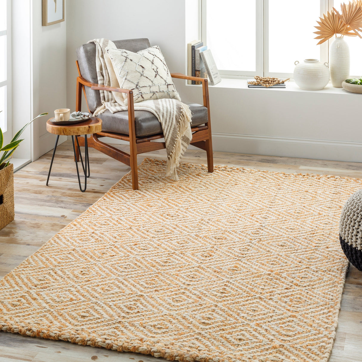 Surya Kerala Ker-2301 Brown Rug.