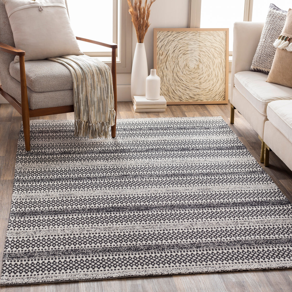 Surya La Casa Lcs-2310 Black, Cream Rugs.