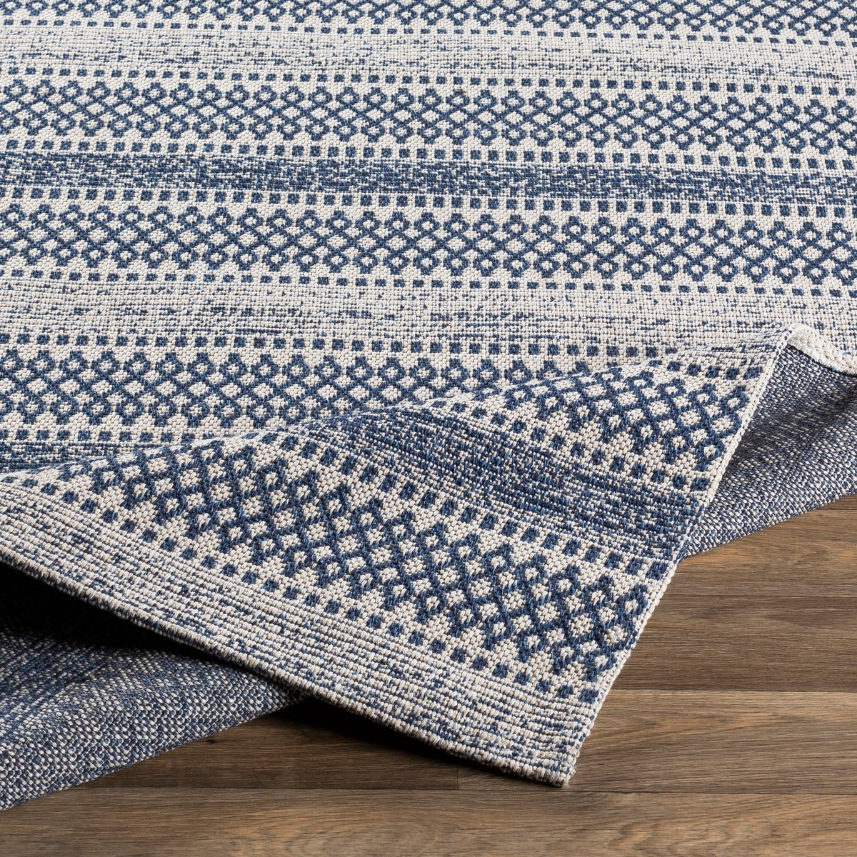 Surya La Casa Lcs-2311 Dark Blue, White, Denim Rugs.