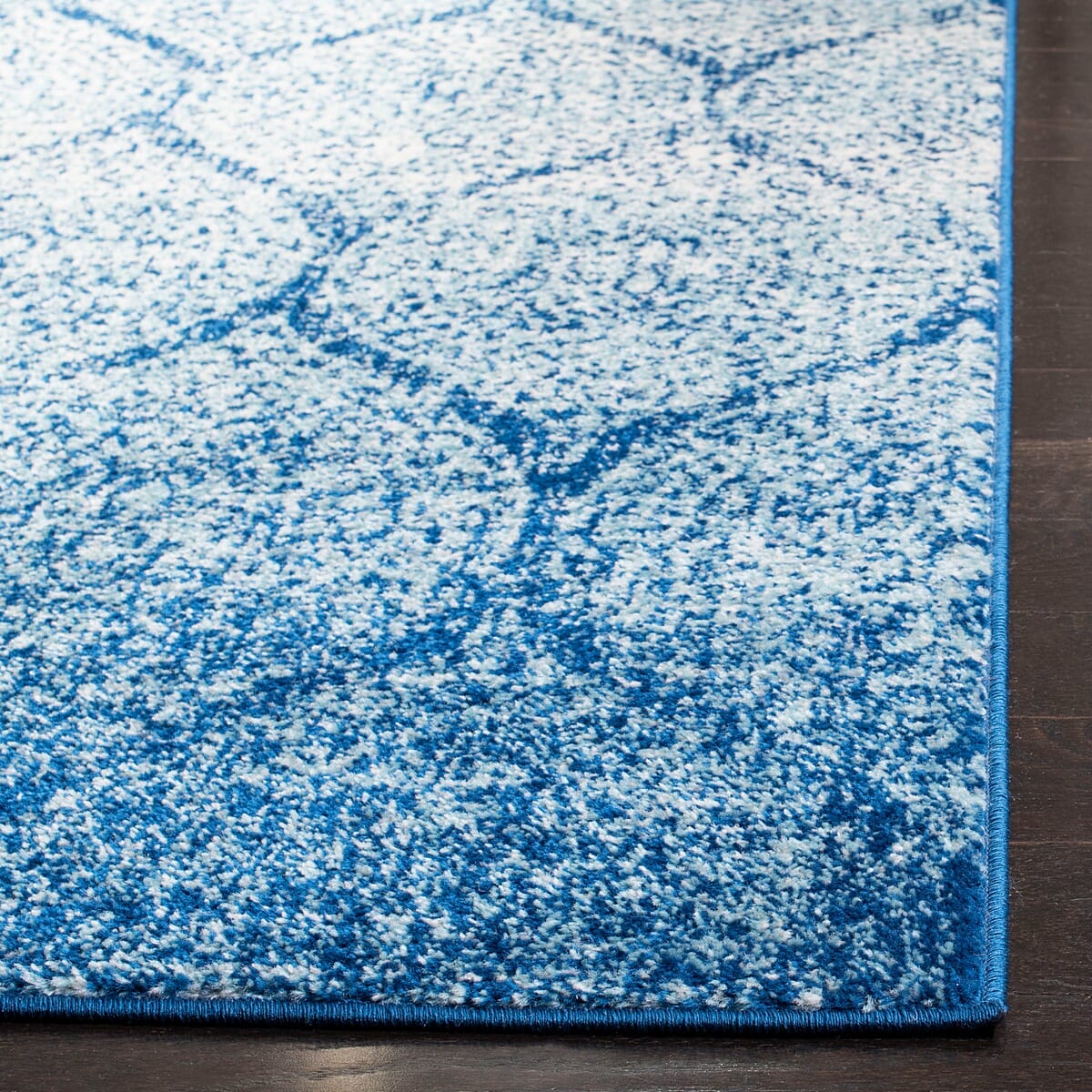 Safavieh Madison Mad604N Navy/Blue Rug.