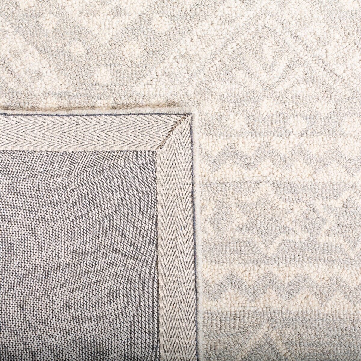 Safavieh Micro-Loop Mlp501G Grey / Ivory Rugs.