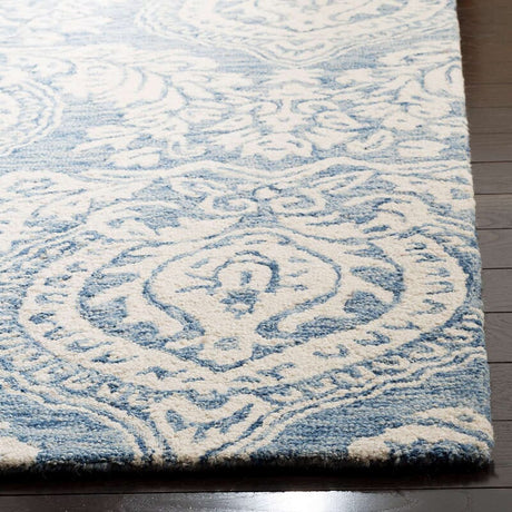 Safavieh Micro-Loop Mlp512M Blue / Ivory Rugs.