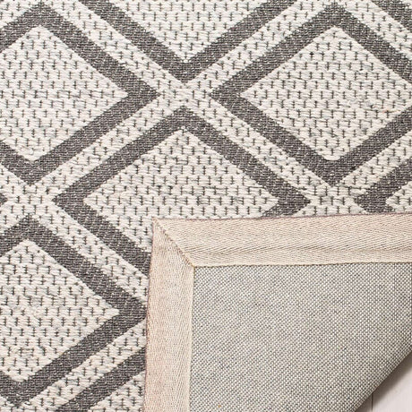 Safavieh Micro-Loop Mlp514G Silver / Dark Grey Rugs.
