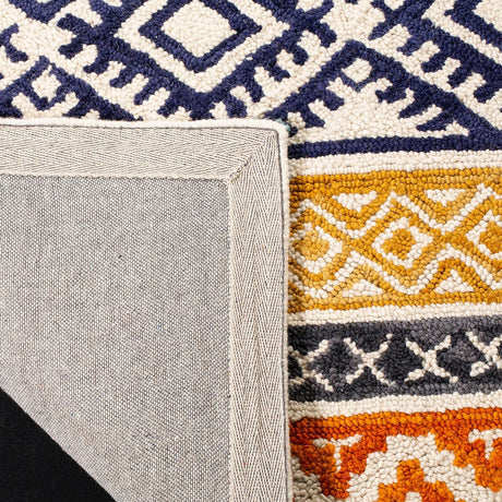 Safavieh Micro-Loop Mlp552A Ivory / Rust Rugs.