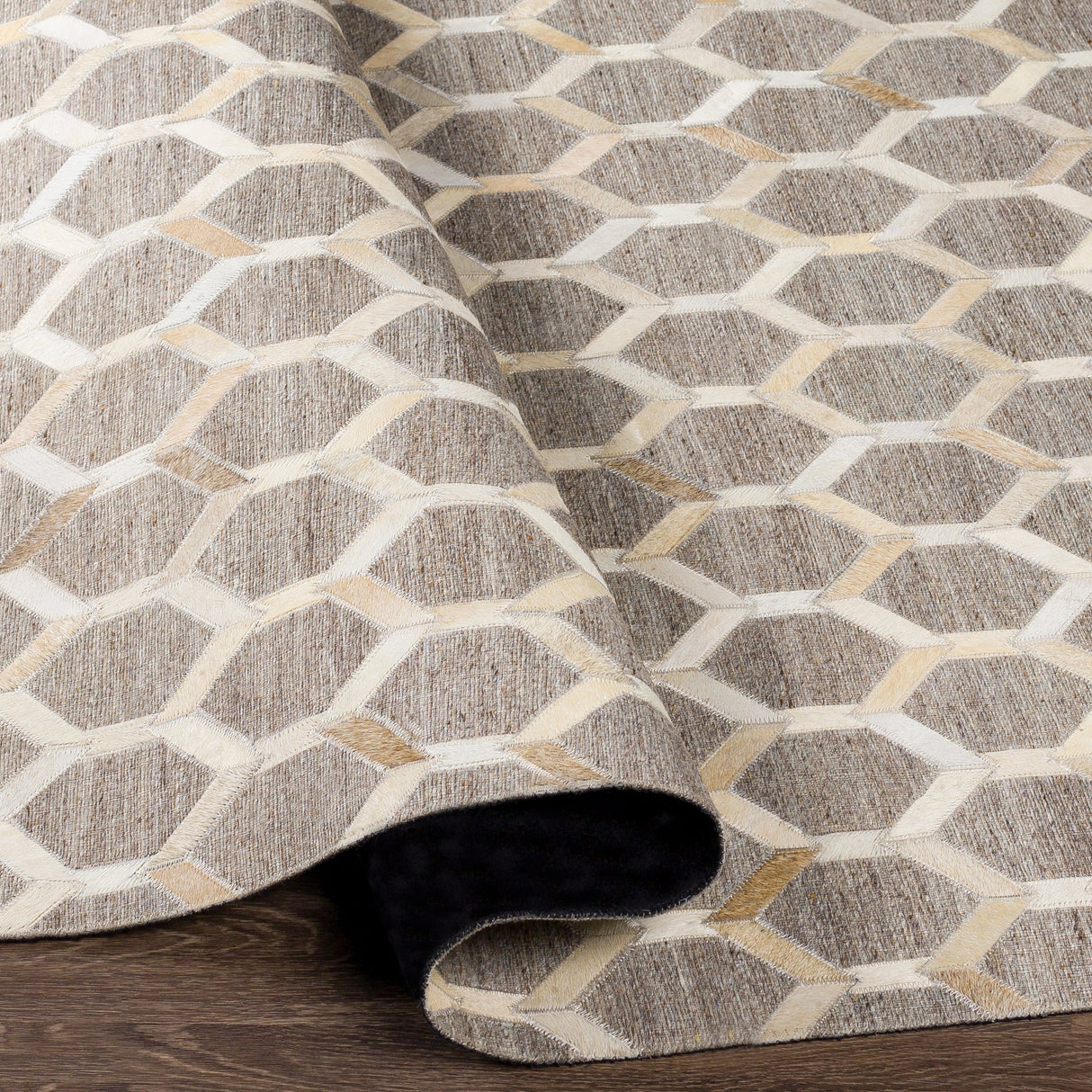 Surya Medora Mod-1009 Beige, Medium Gray Rug.