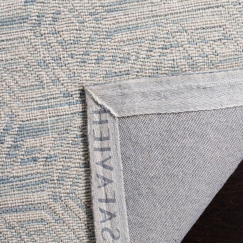 Safavieh Marbella Mrb353B Light Blue / Ivory Rugs.