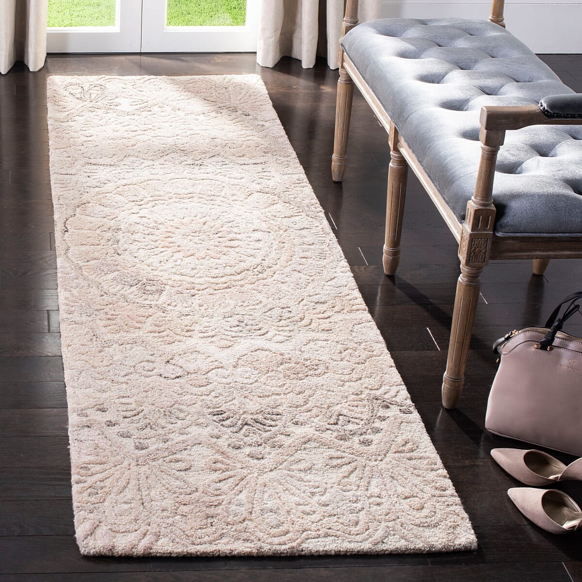 Safavieh Marquee Mrq110B Beige / Ivory Rugs.