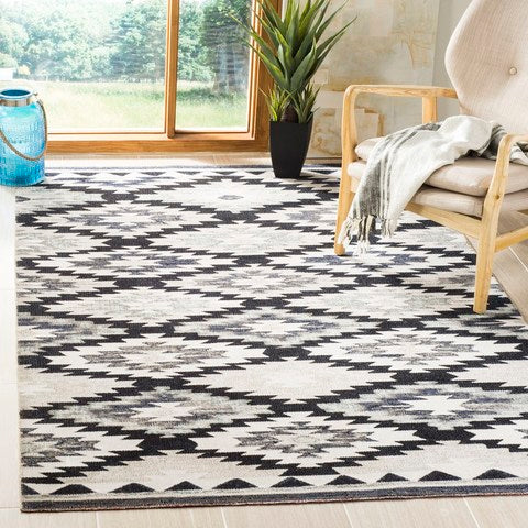 Safavieh Montage Mtg216H Grey / Black Rugs.