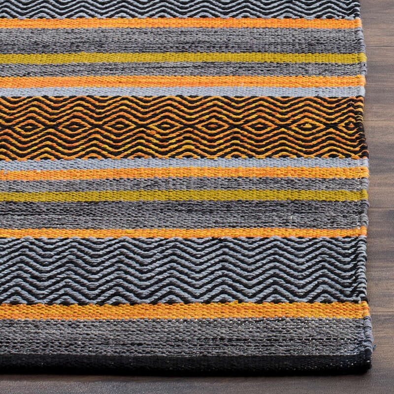 Safavieh Montauk Mtk212A Navy/Multi Rug.