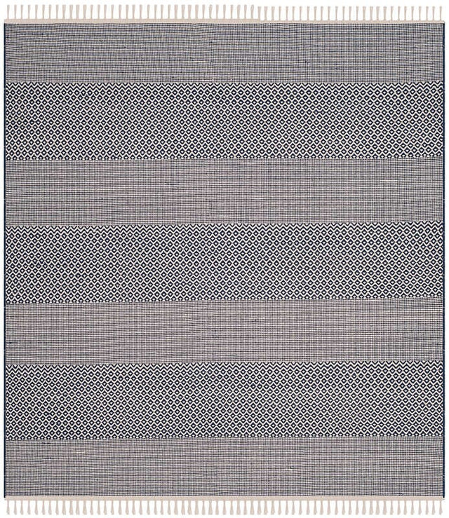 Safavieh Montauk Mtk330B Ivory/Navy Rug.