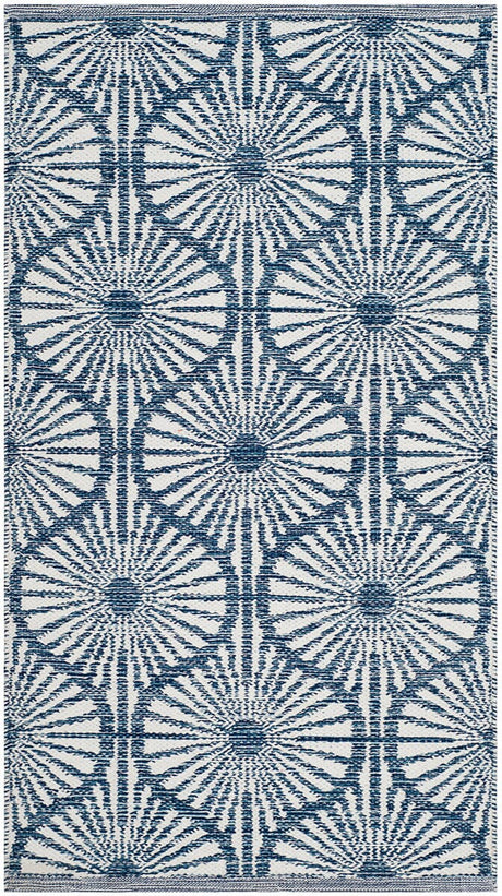 Safavieh Montauk Mtk606C Navy / Ivory Rugs.