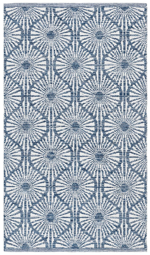 Safavieh Montauk Mtk606C Navy / Ivory Rugs.