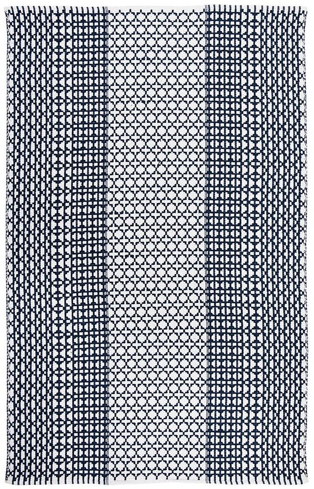 Safavieh Montauk Mtk617N Navy / Ivory Rugs.