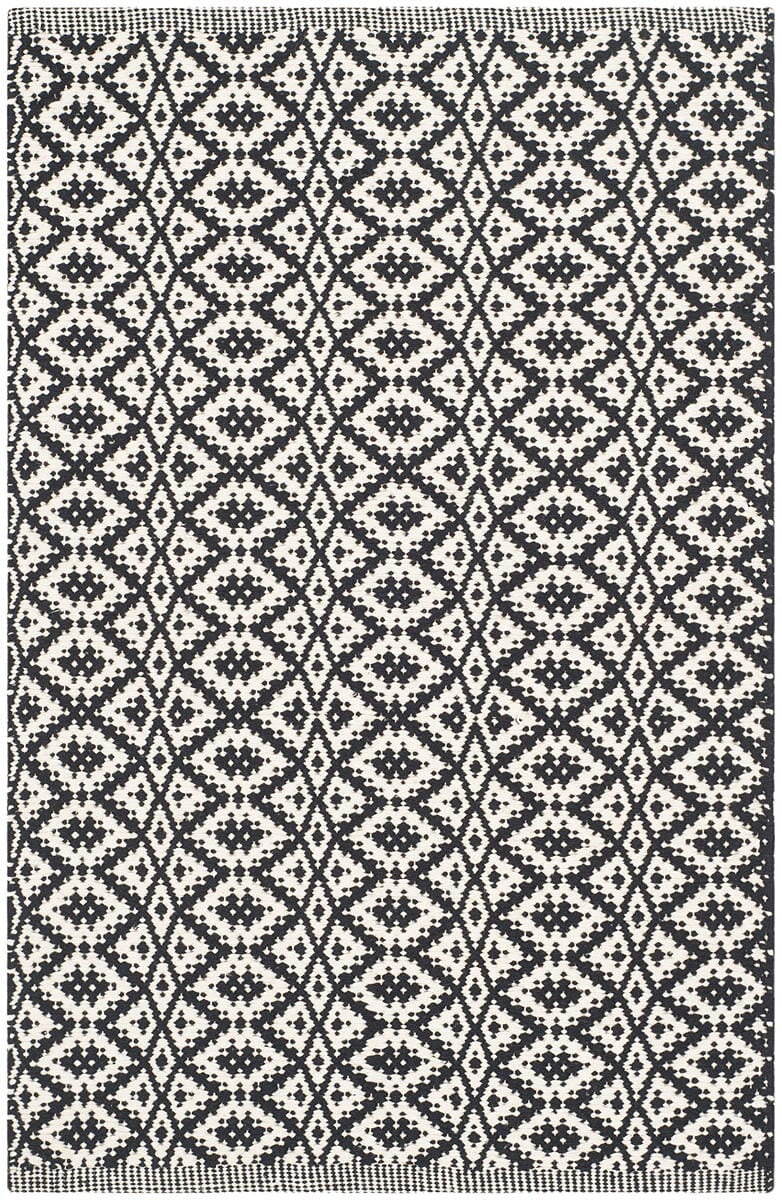 Safavieh Montauk Mtk716D Ivory / Black Rugs.