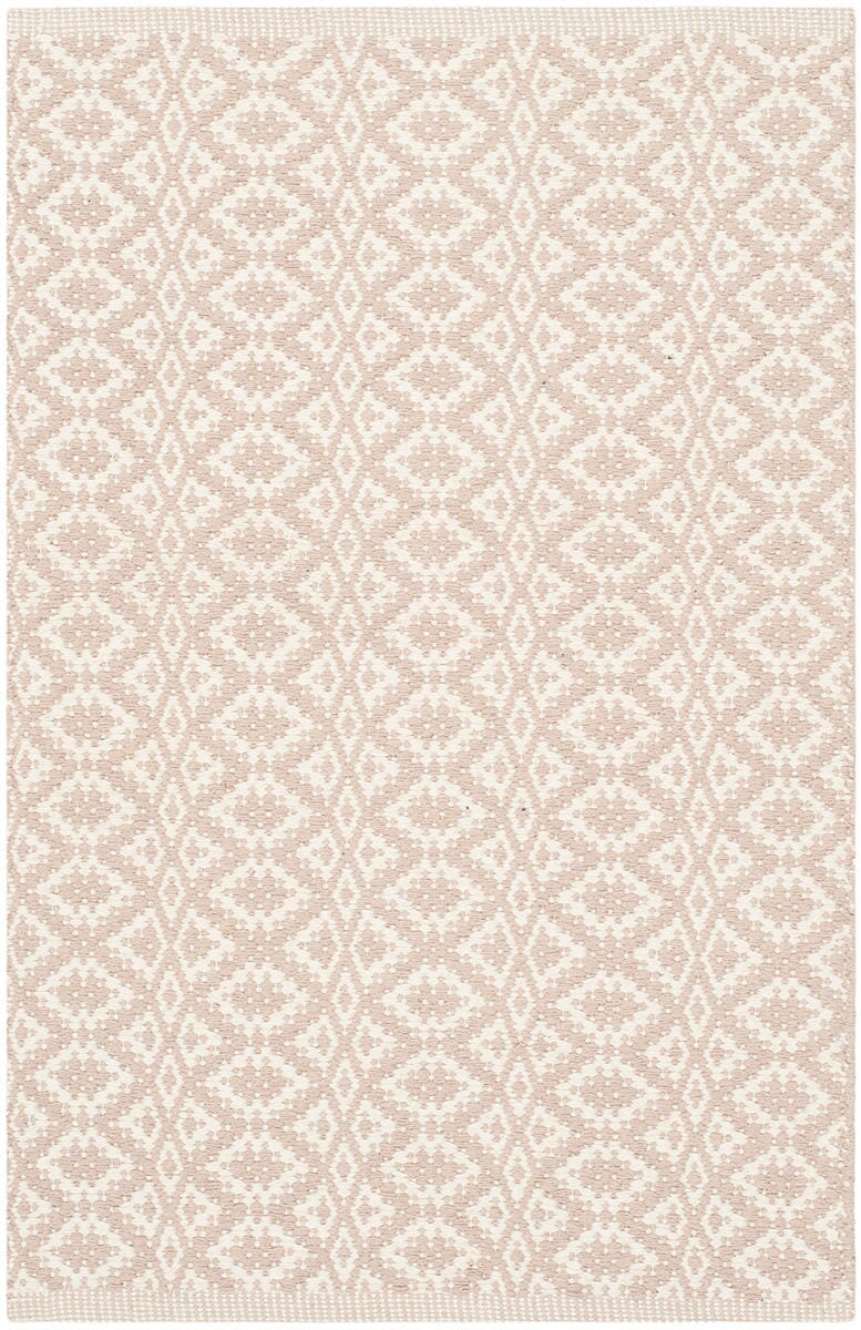 Safavieh Montauk Mtk716G Ivory / Beige Rugs.