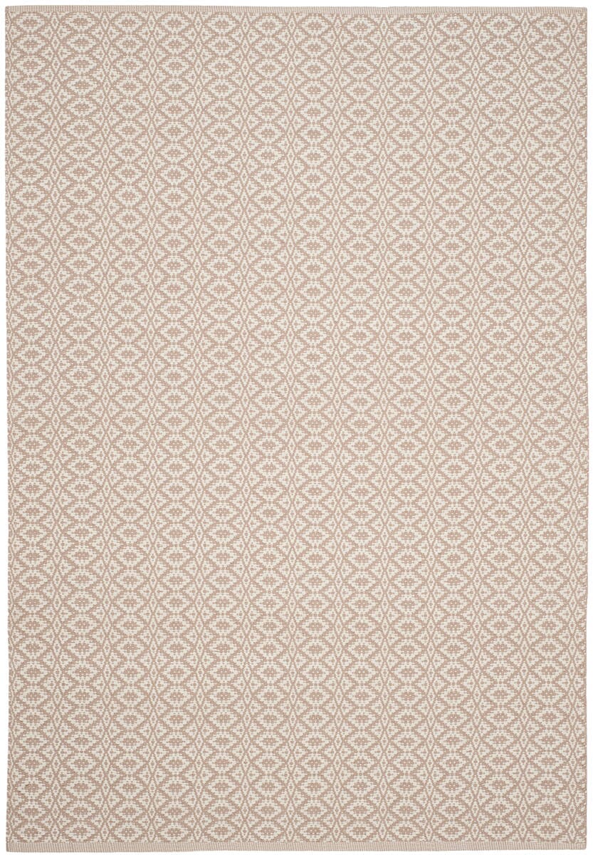 Safavieh Montauk Mtk716G Ivory / Beige Rugs.