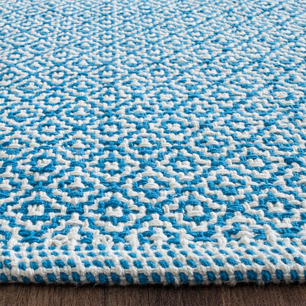Safavieh Montauk Mtk717C Ivory / Blue Rugs.