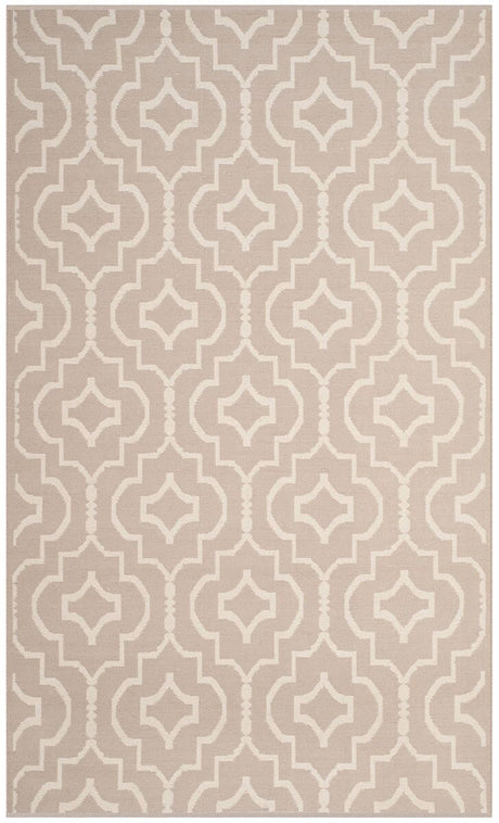 Safavieh Montauk Mtk722A Grey / Ivory Rugs.