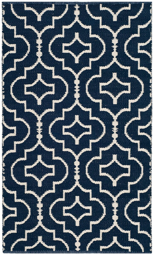 Safavieh Montauk Mtk722H Navy / Ivory Rugs.