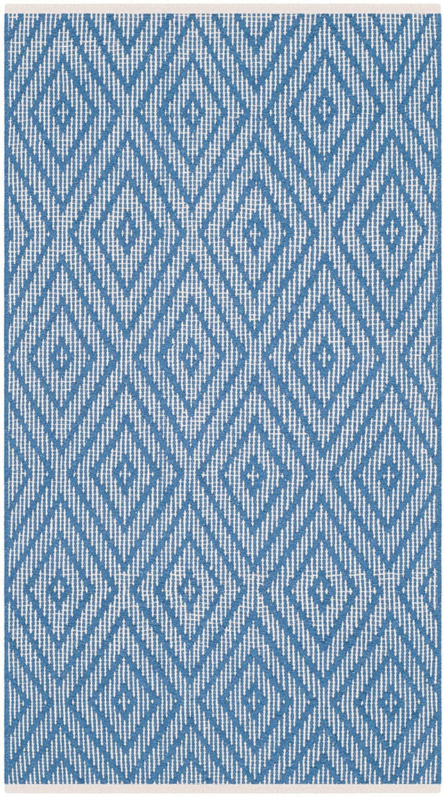 Safavieh Montauk Mtk811B Blue / Ivory Rugs.
