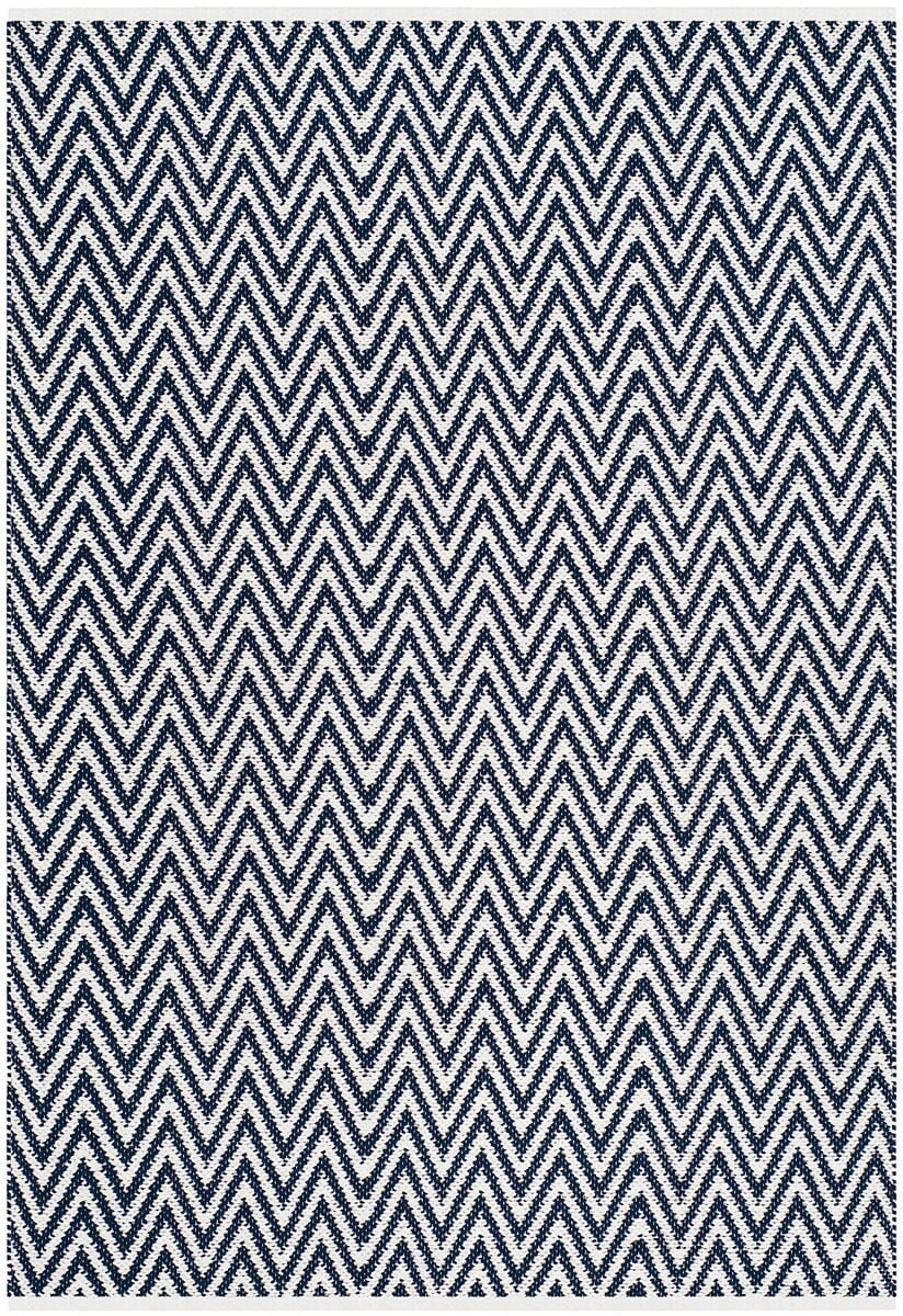 Safavieh Montauk Mtk812C Navy / Ivory Rugs.