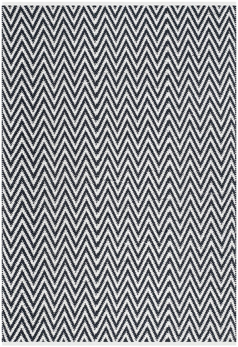 Safavieh Montauk Mtk812D Black / Ivory Rugs.