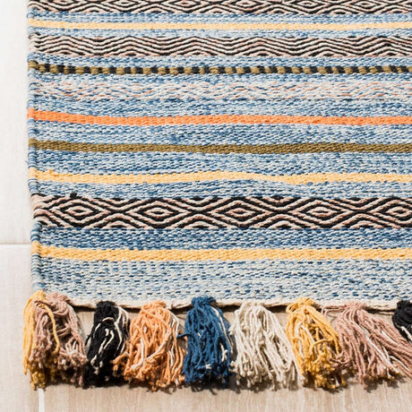Safavieh Montauk Mtk901C Blue / Multi Rugs.