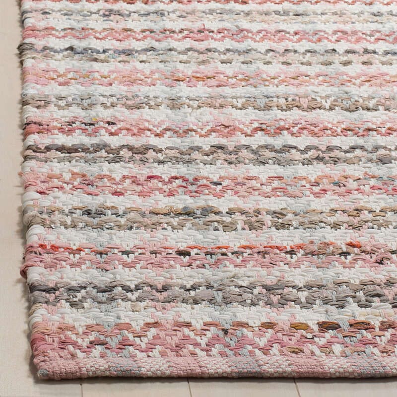 Safavieh Montauk Mtk950D Pink / Multi Rugs.