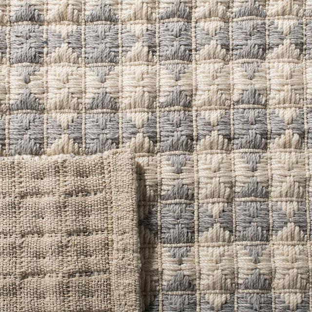 Safavieh Natura Nat407G Silver/Ivory Rug.