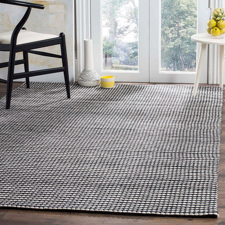 Safavieh Natura Nat801E Ivory / Black Rugs.