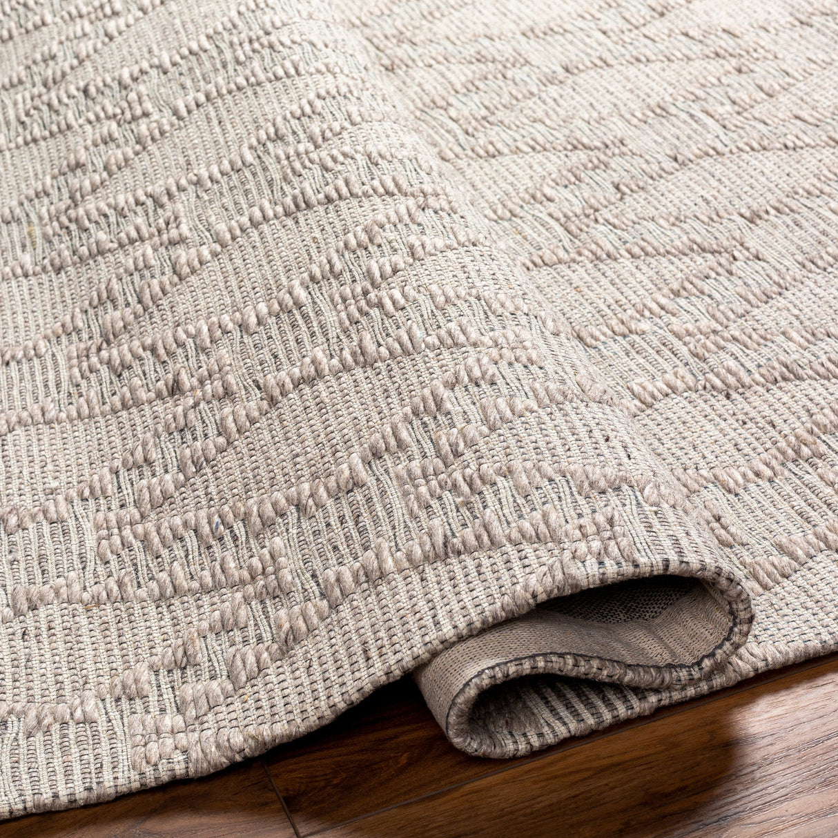 Surya Napoli Npo-2313 Brown Rug.