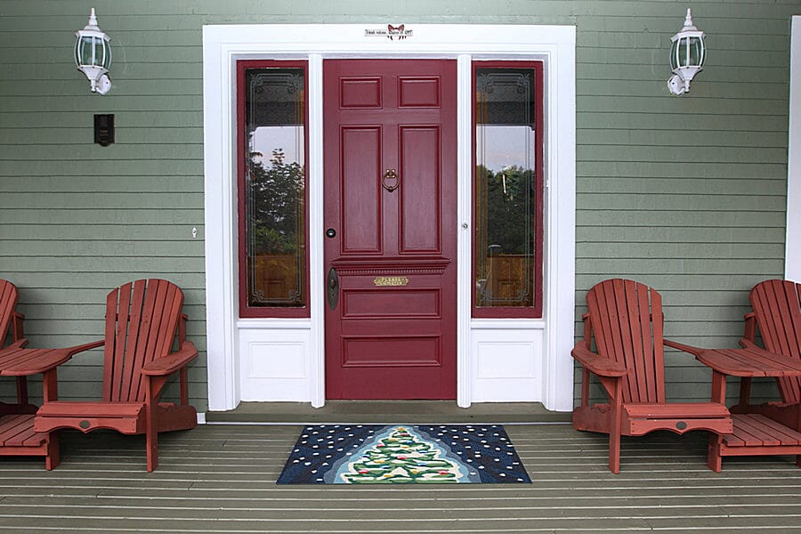 Liora Manne Frontporch Xmas Tree 1844/47 Blue, Green, Ivory, Navy, Red Christmas Area Rug