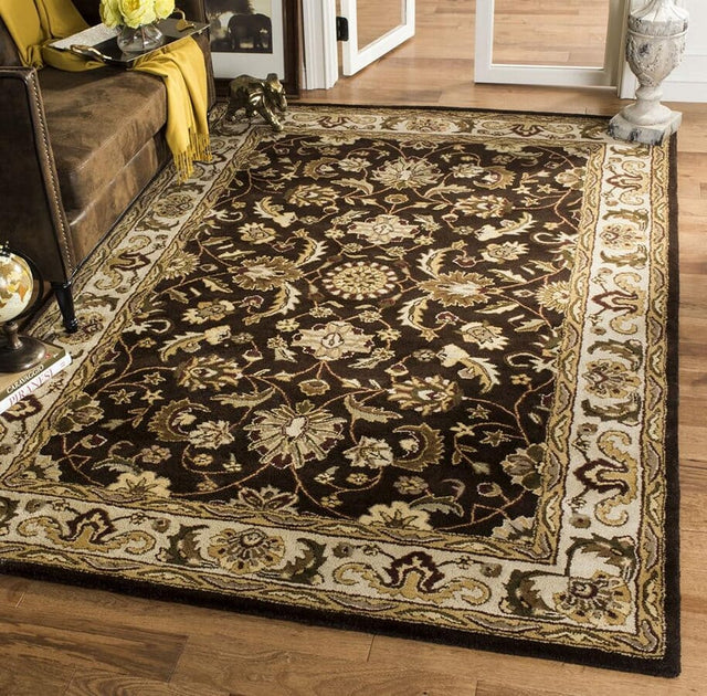 Safavieh Royalty Roy239A Chocolate / Beige Rugs.