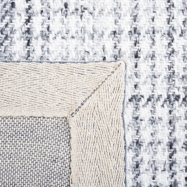 Safavieh Marbella Mrb315F Grey/Ivory Rug.