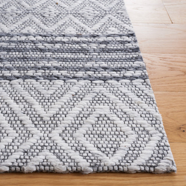 Safavieh Marbella Mrb854F Ivory/Grey Rug.