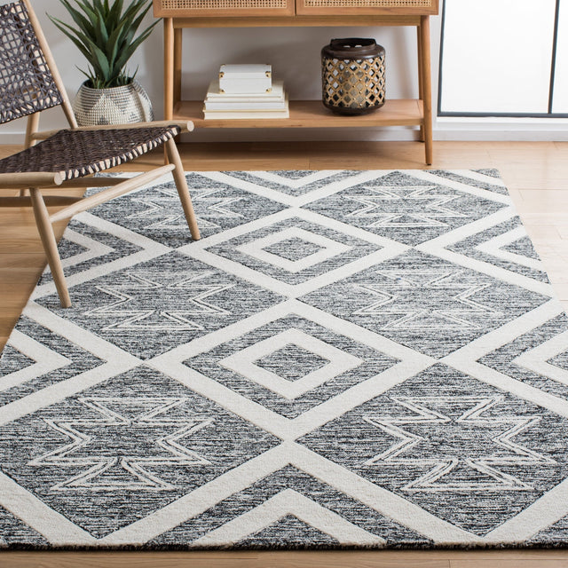 Safavieh Metro Met254A Ivory/Black Rug.