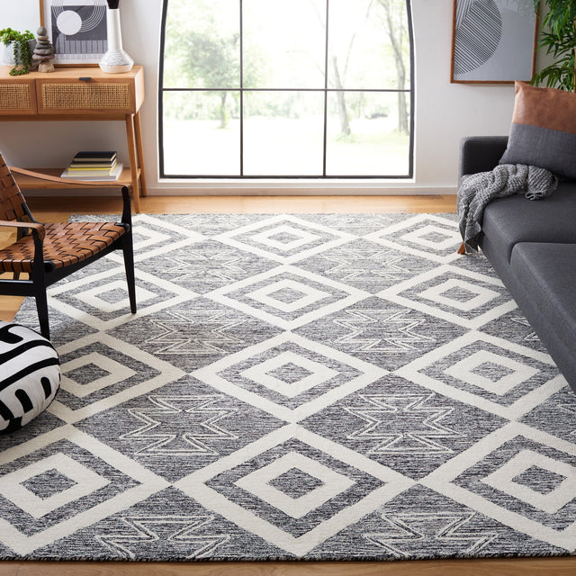 Safavieh Metro Met254A Ivory/Black Rug.
