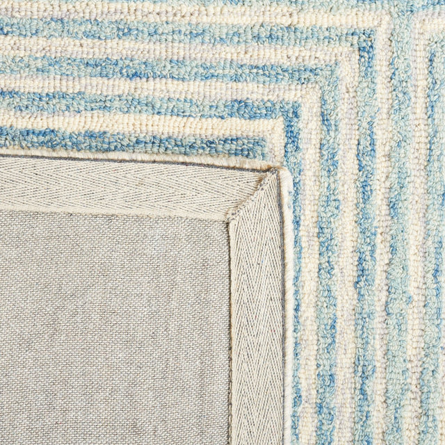 Safavieh Metro Met454L Light Blue/Ivory Rug.
