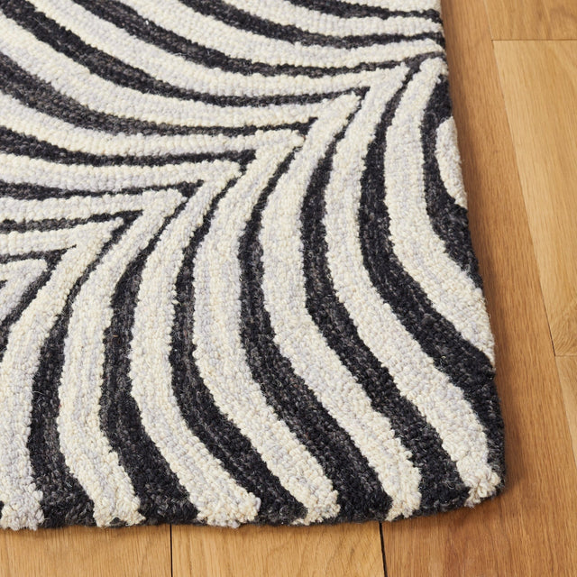 Safavieh Metro Met456Z Black/Beige Rug.