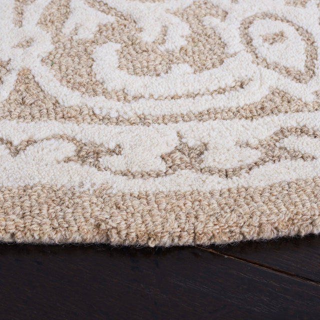 Safavieh Metro Met706T Ivory/Brown Rug.