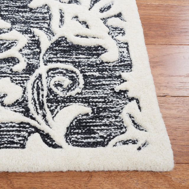 Safavieh Metro Met853Z Black/Ivory Rug.