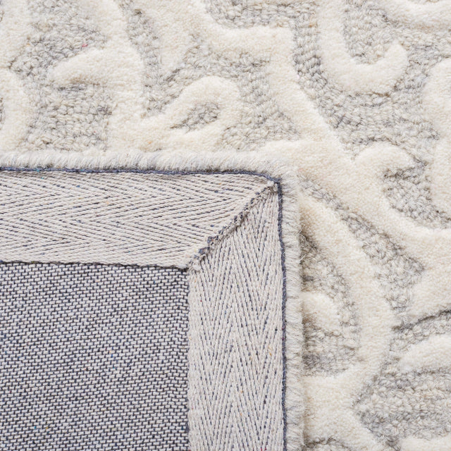 Safavieh Metro Met857G Grey/Ivory Rug.