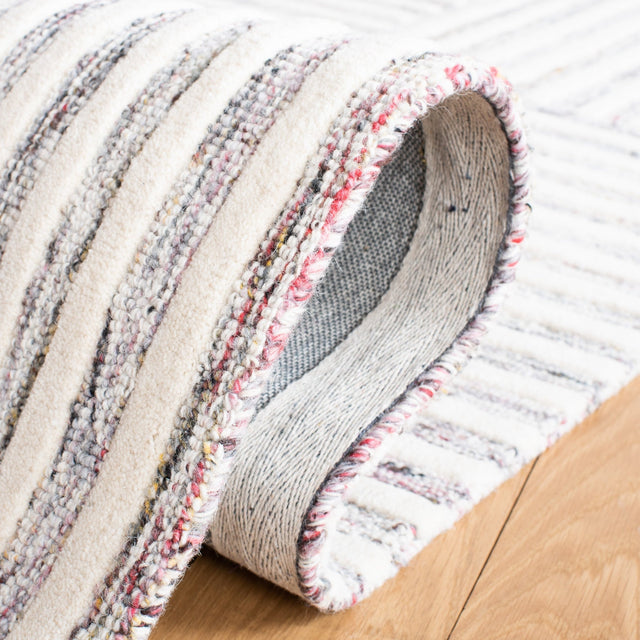 Safavieh Metro Met858Q Red/Ivory Rug.
