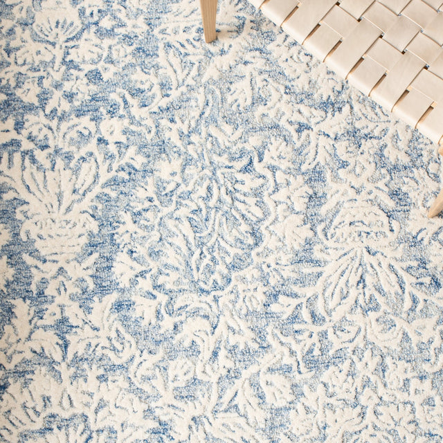 Safavieh Metro Met864M Blue/Ivory Rug.