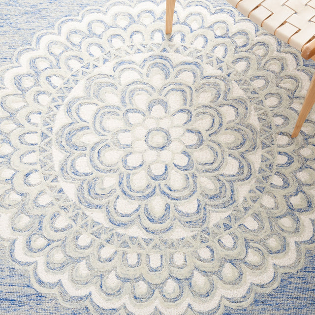 Safavieh Metro Met901M Blue/Ivory Rug.