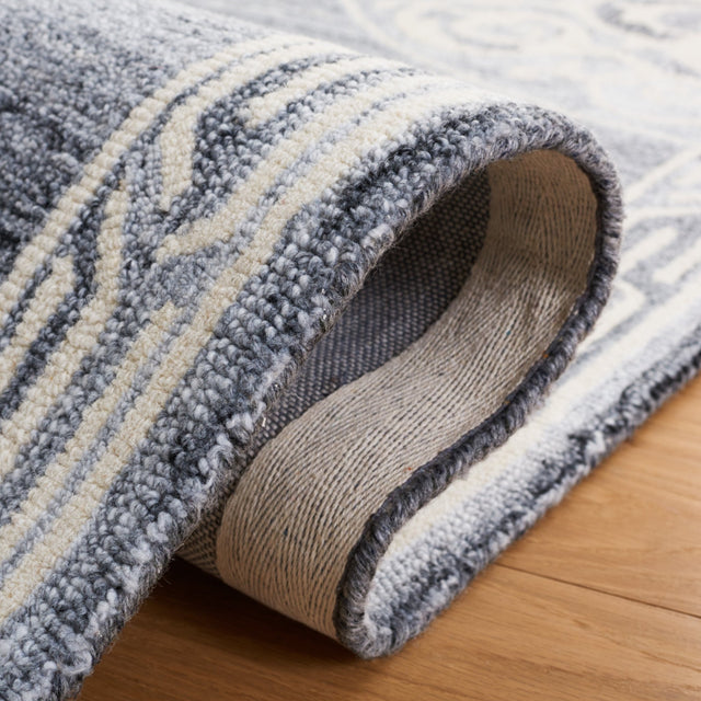 Safavieh Metro Met983F Grey/Ivory Rug.